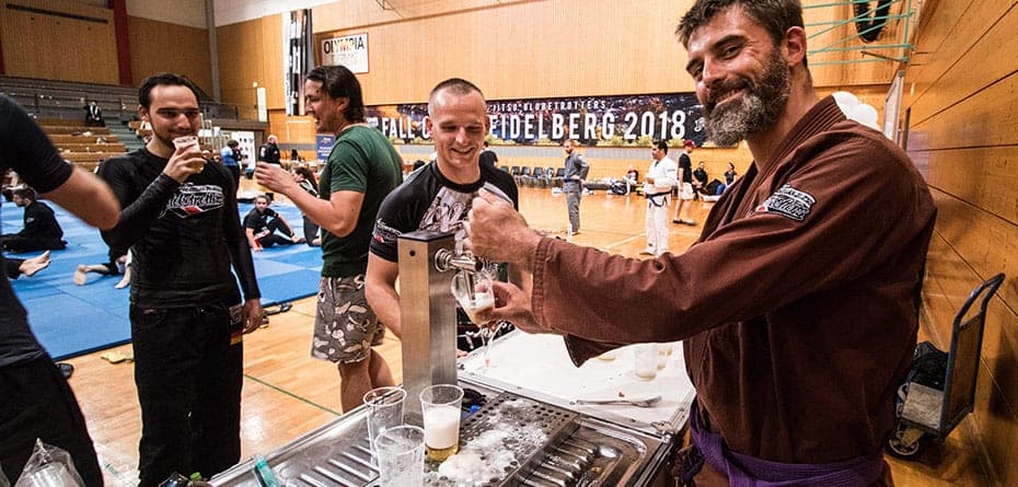 A thank-you for your BJJ coach does not need a price contest