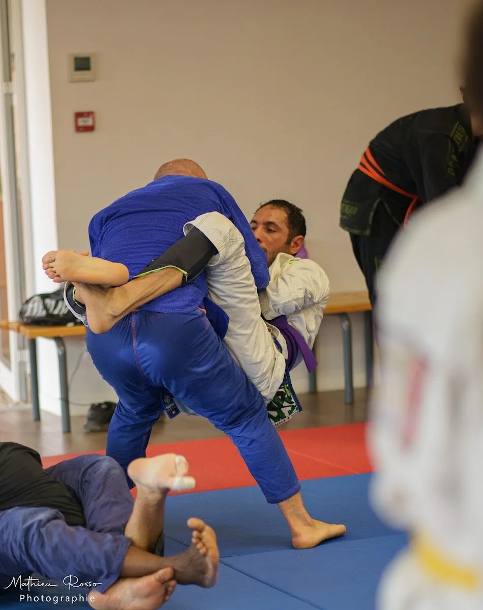 Jiu Jitsu Brazilian Aubagne Stuggle And Submission 4 Jiu-Jitsu — Brazilian Jiu-Jitsu in Aubagne, France.