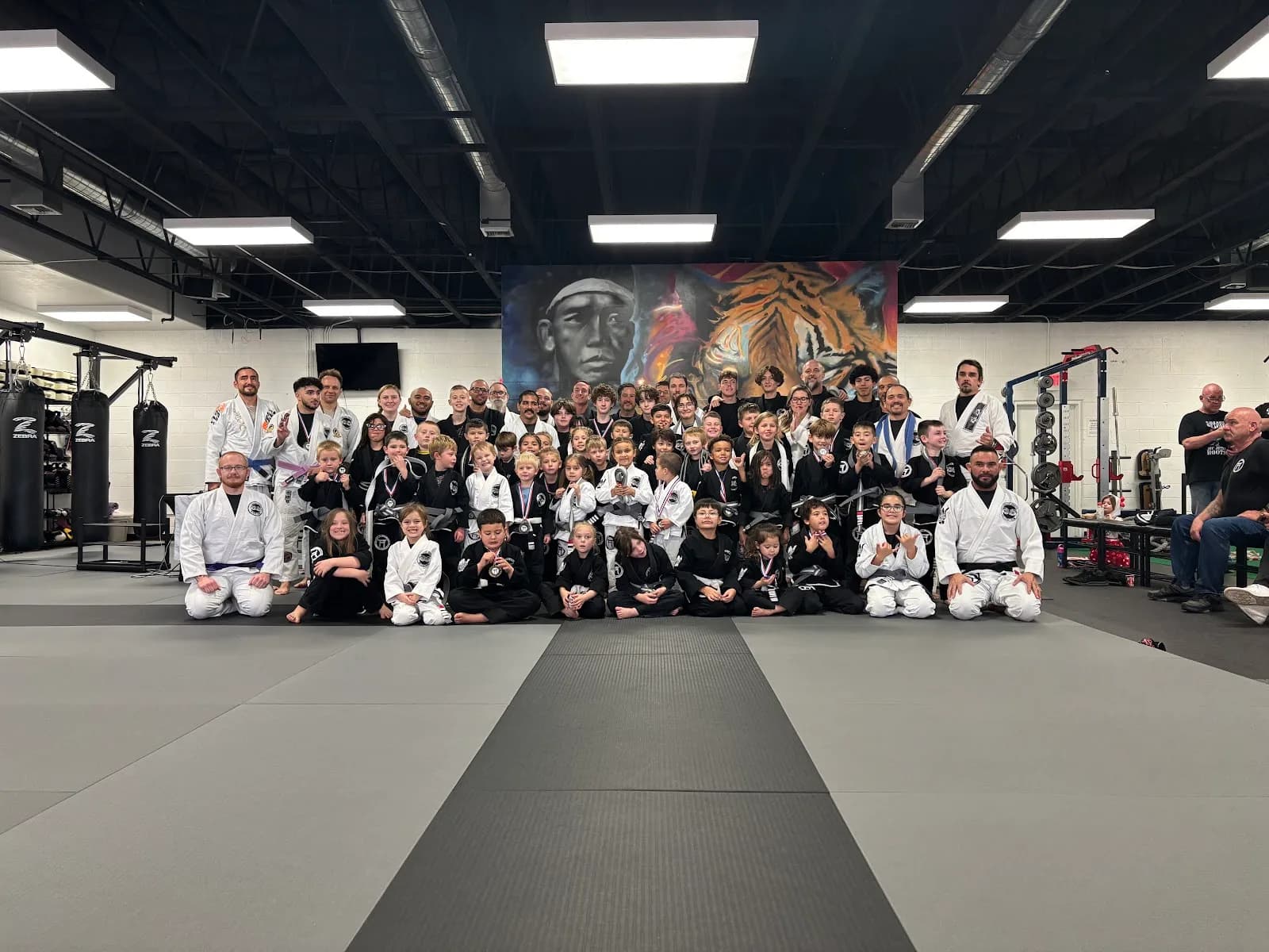 Jiu Jitsu & Muay Thai - Carlson Gracie Tucson